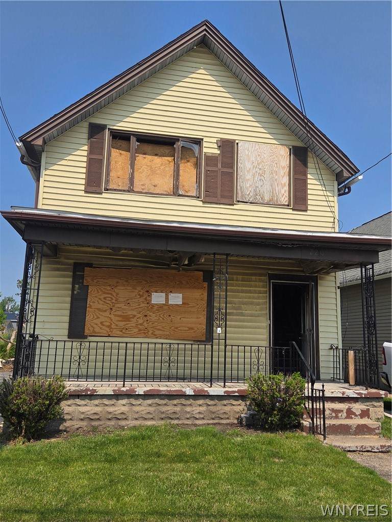 220 Lewis Street - Photo 1