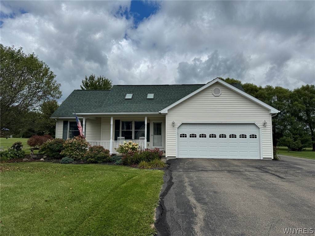 8 Melodee Lane - Photo 1