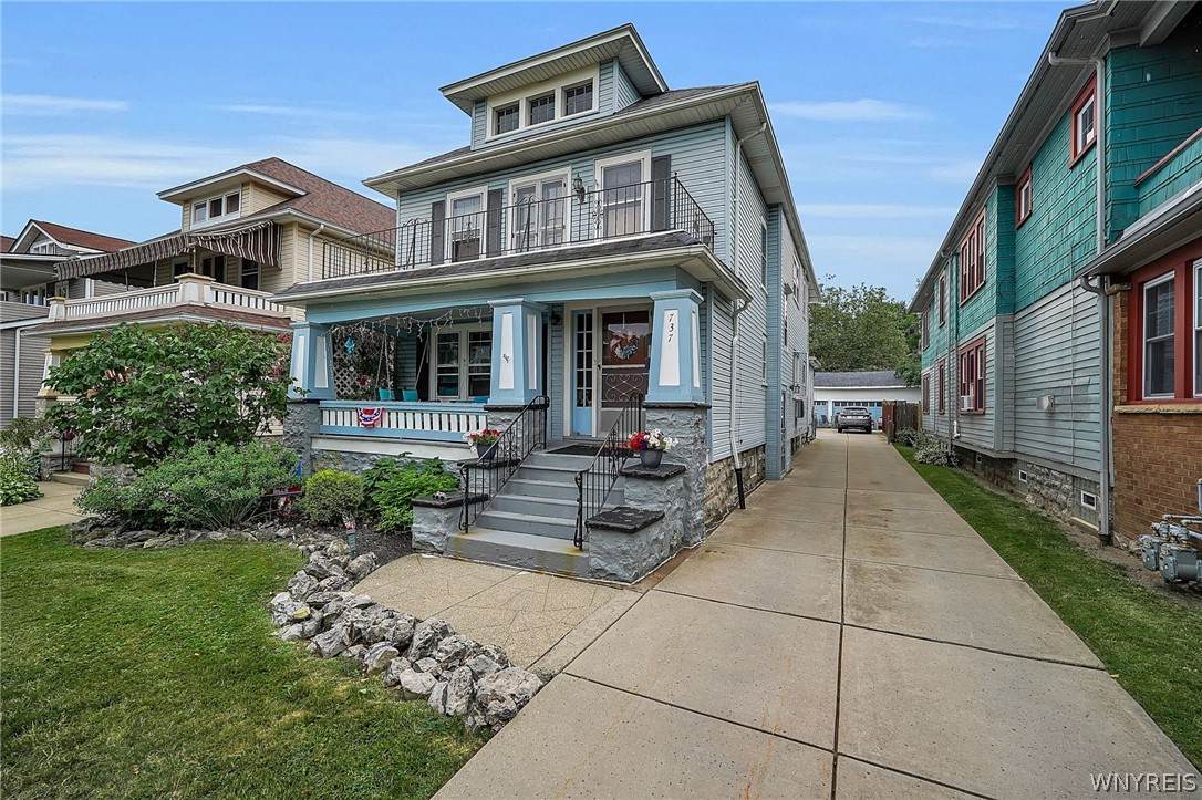 737 Tacoma Avenue - Photo 1