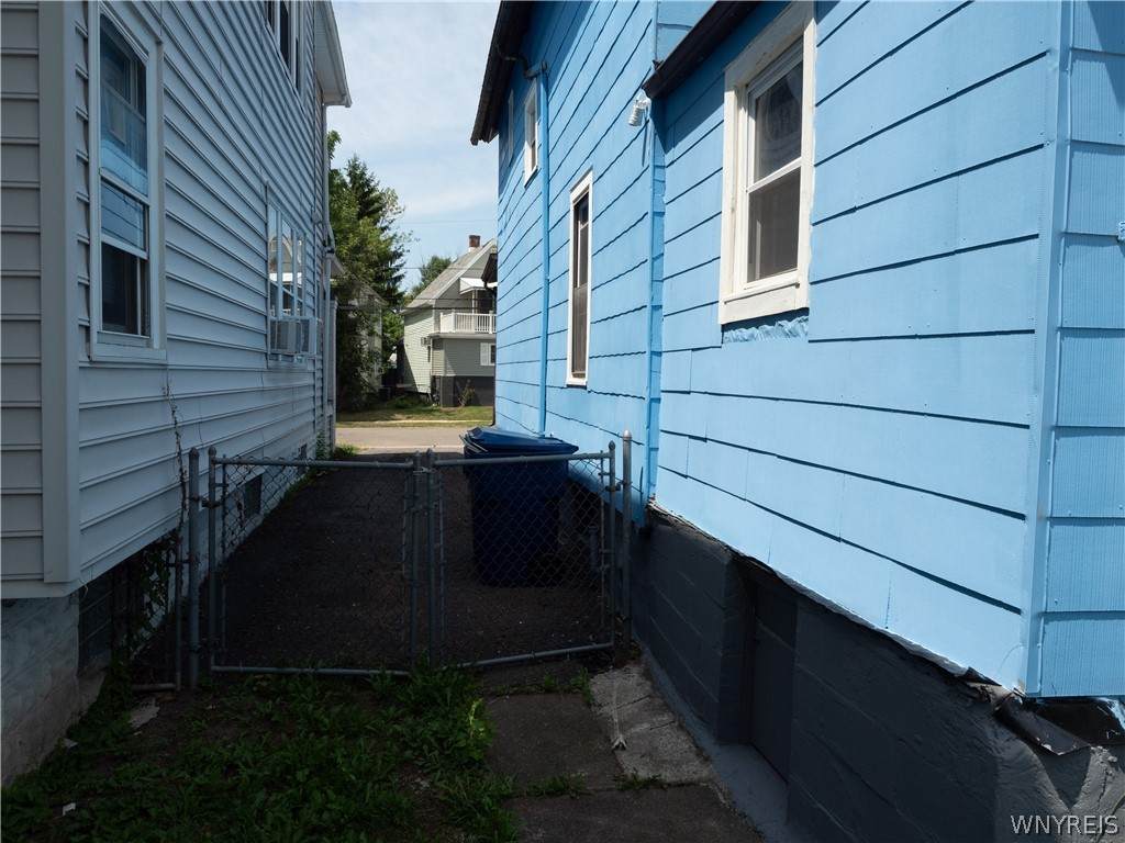 https://bt-photos.global.ssl.fastly.net/rochester/orig_boomver_1_B1710519-2.jpg
