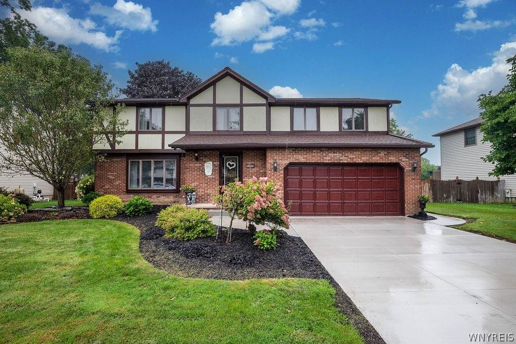 109 Autumnwood Drive - Photo 1