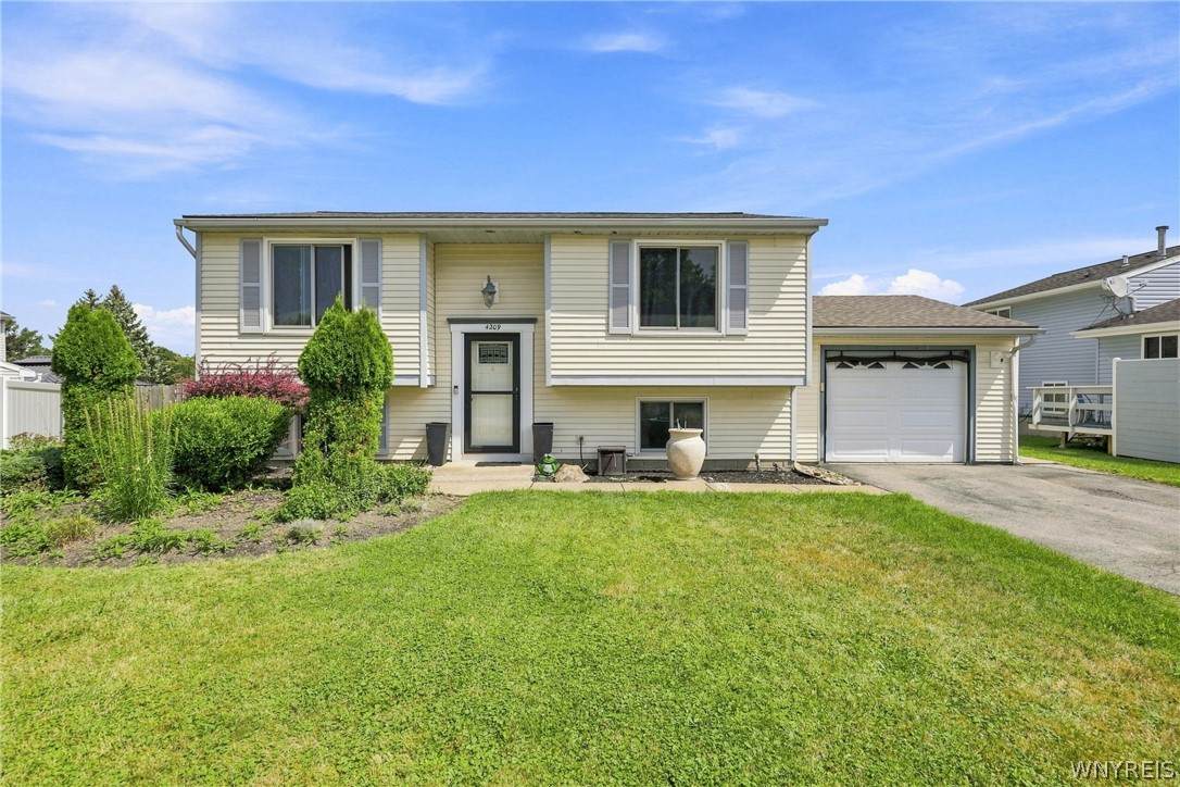 4209 Polly Lane - Photo 1