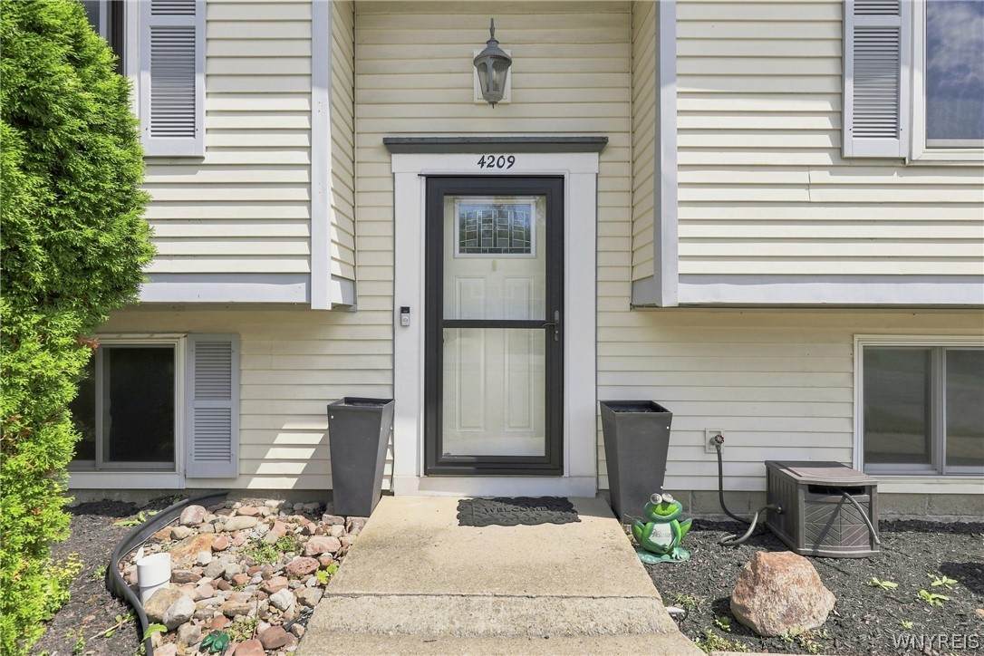https://bt-photos.global.ssl.fastly.net/rochester/orig_boomver_1_B1710704-2.jpg