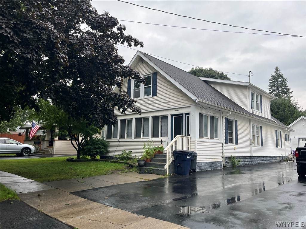 11 Oak Street - Photo 1