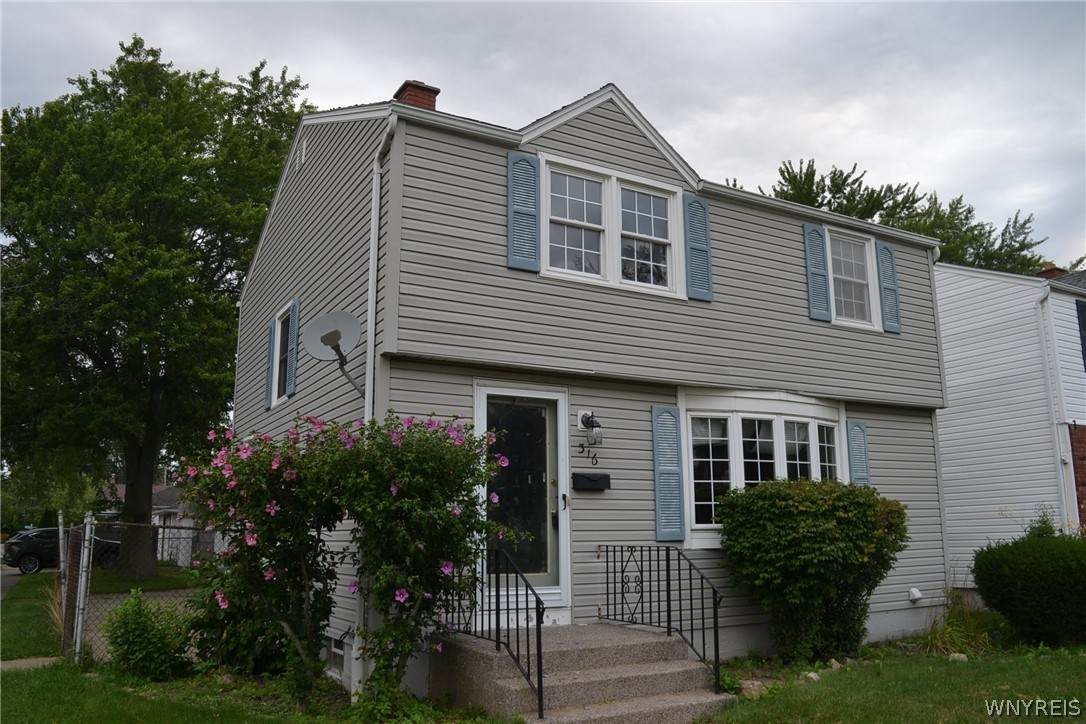 316 Oakvale Boulevard - Photo 1