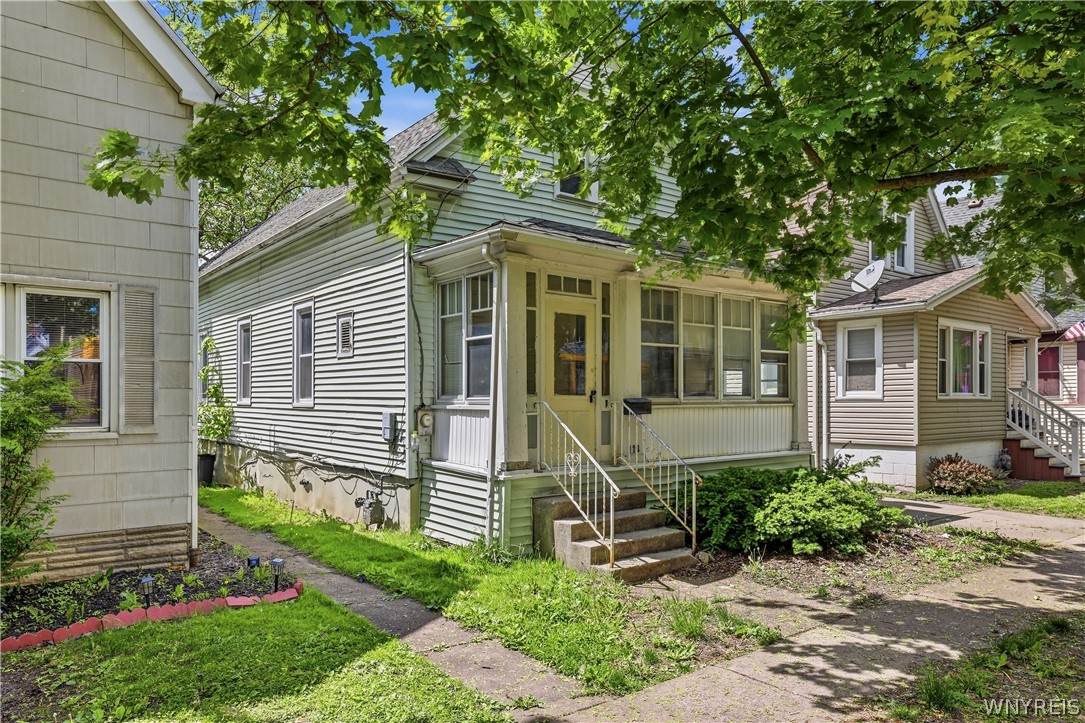 136 Humason Avenue - Photo 1