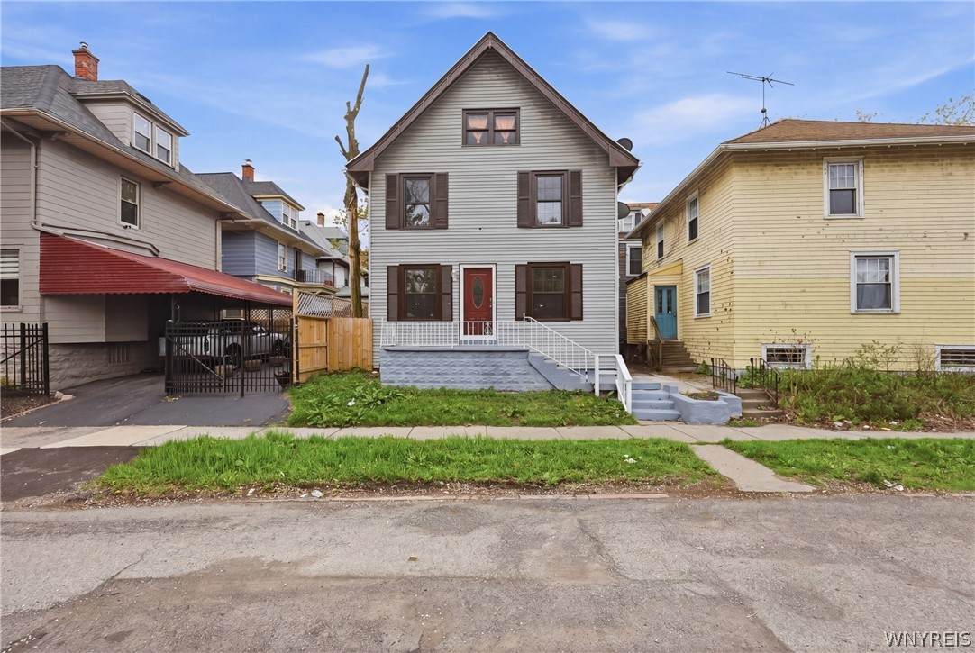 957 Delavan Avenue - Photo 1