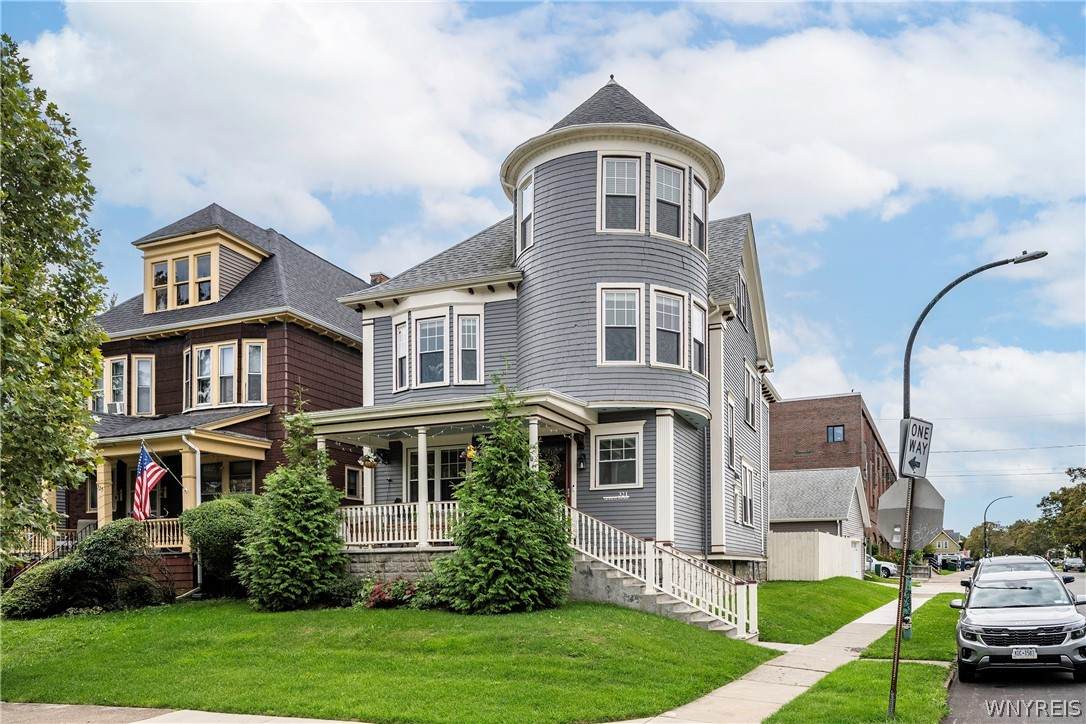 321 Lafayette Avenue - Photo 1