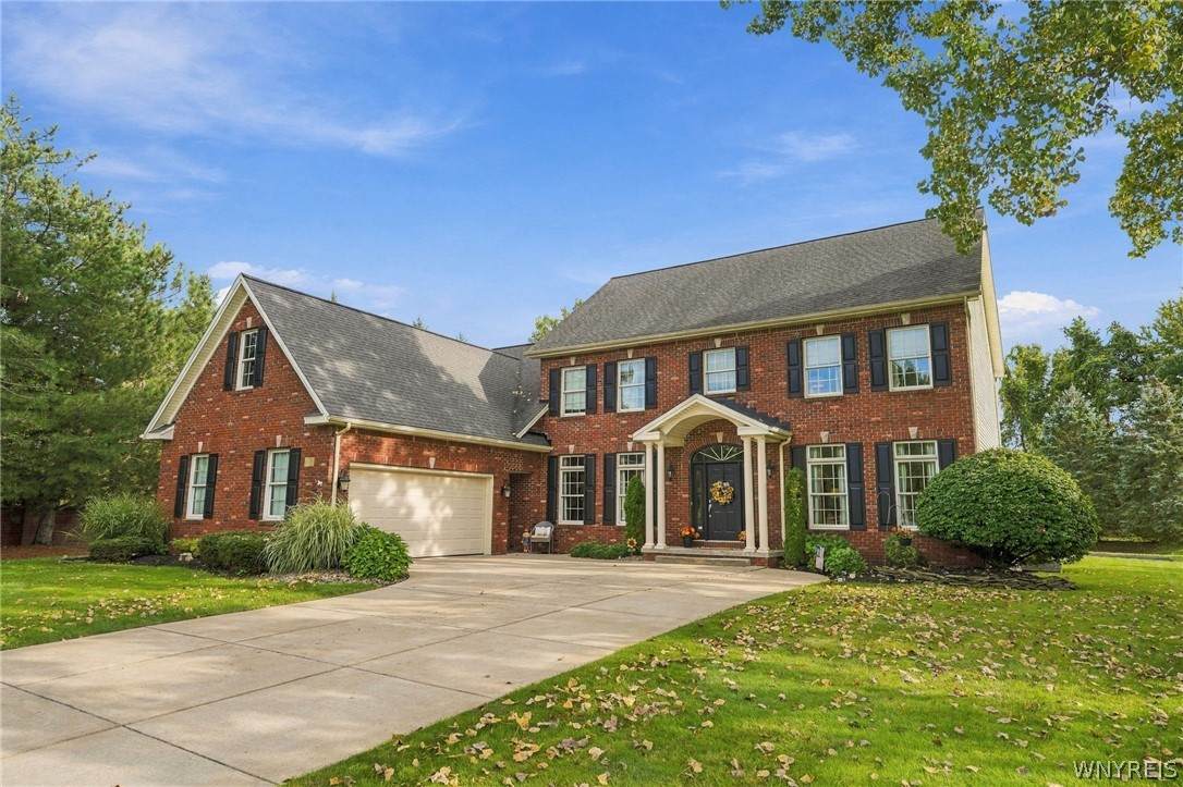 108 Laurel Lane - Photo 1