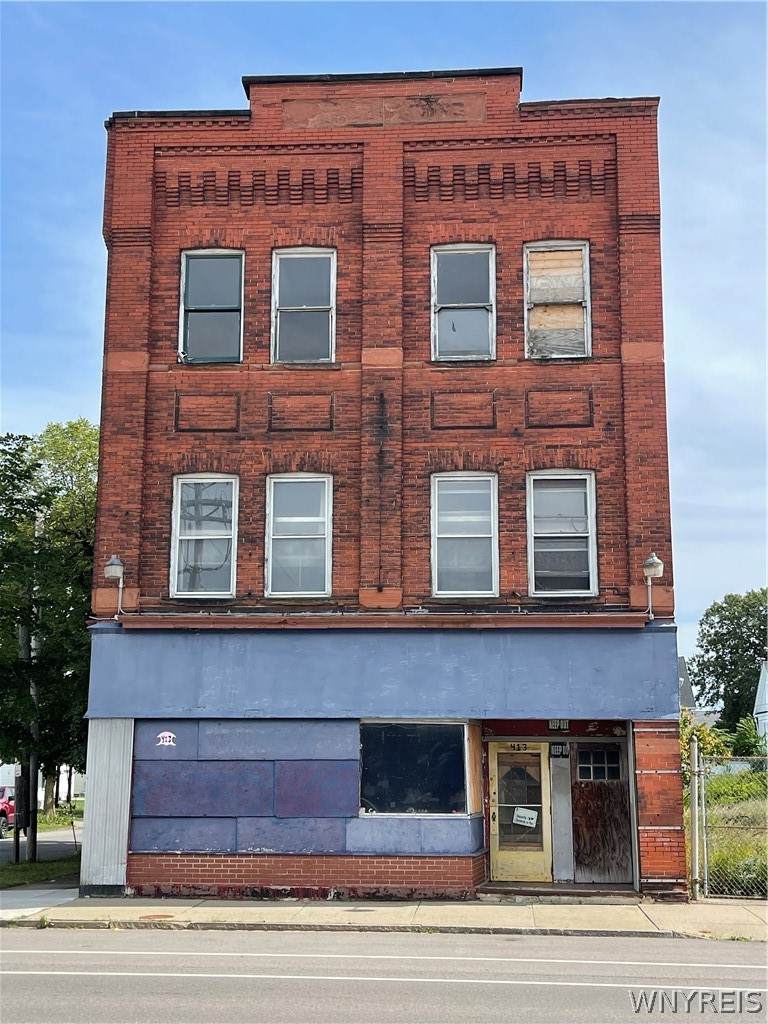 413 Genesee Street - Photo 1