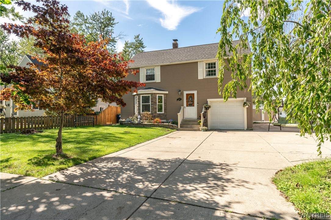 260 Hendricks Boulevard - Photo 1