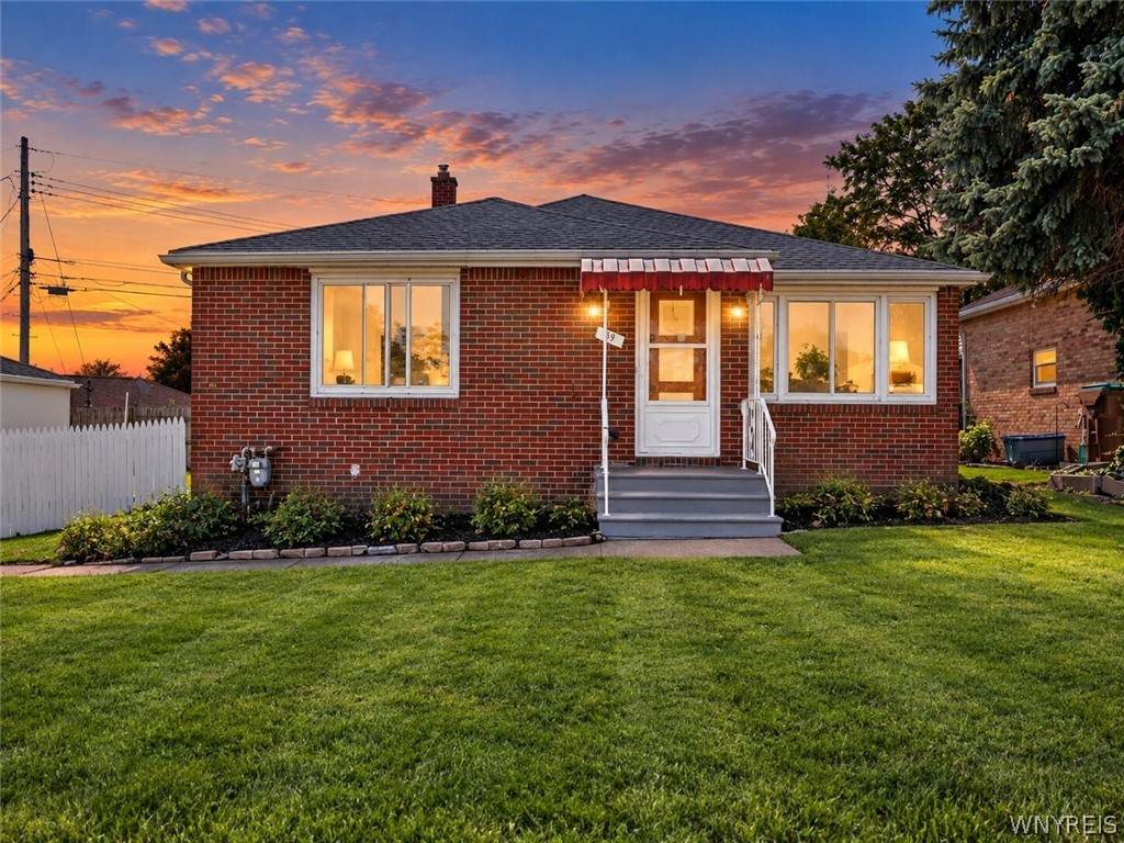 39 Parkview - Photo 1
