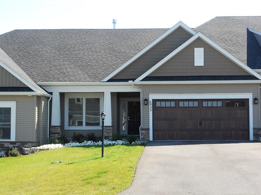 1365 Ashwood Lane - Photo 1