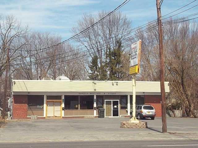 141 East Main Street - Photo 1