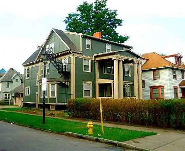 441 West Avenue - Photo 1