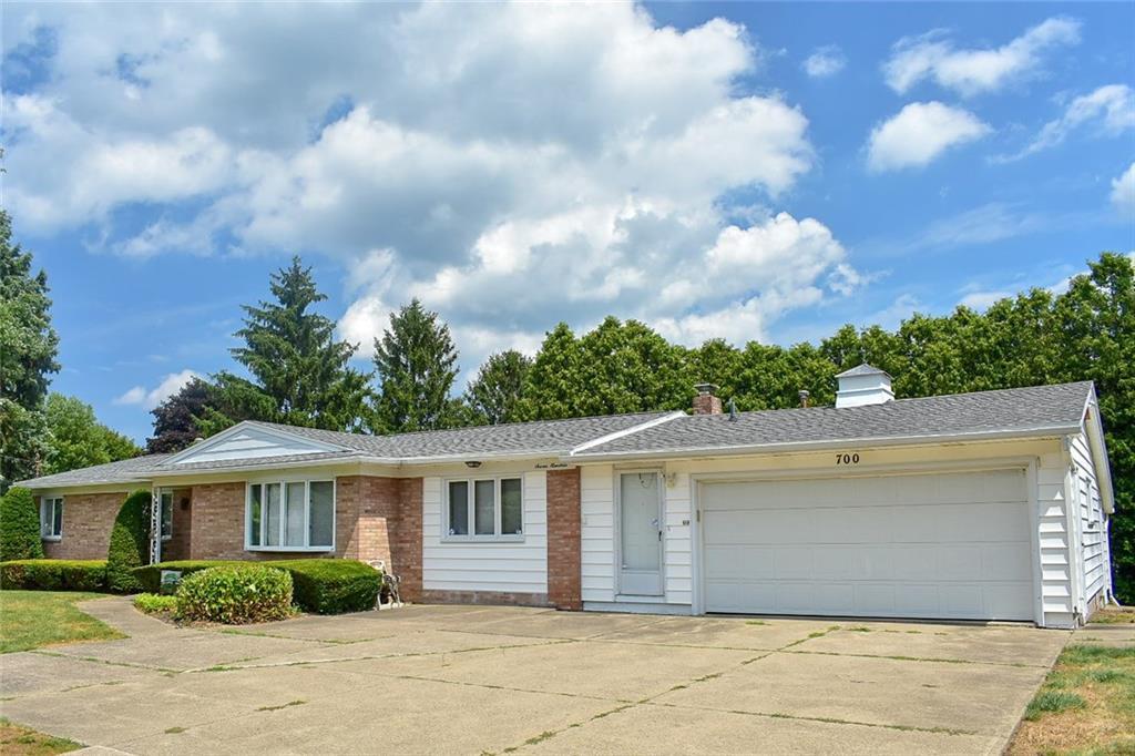 700 Five Mile Line Road - Photo 1