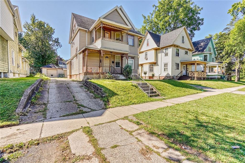 295 Glenwood Avenue - Photo 1