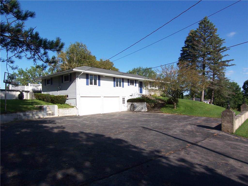 165 Burnham Hts - Photo 1