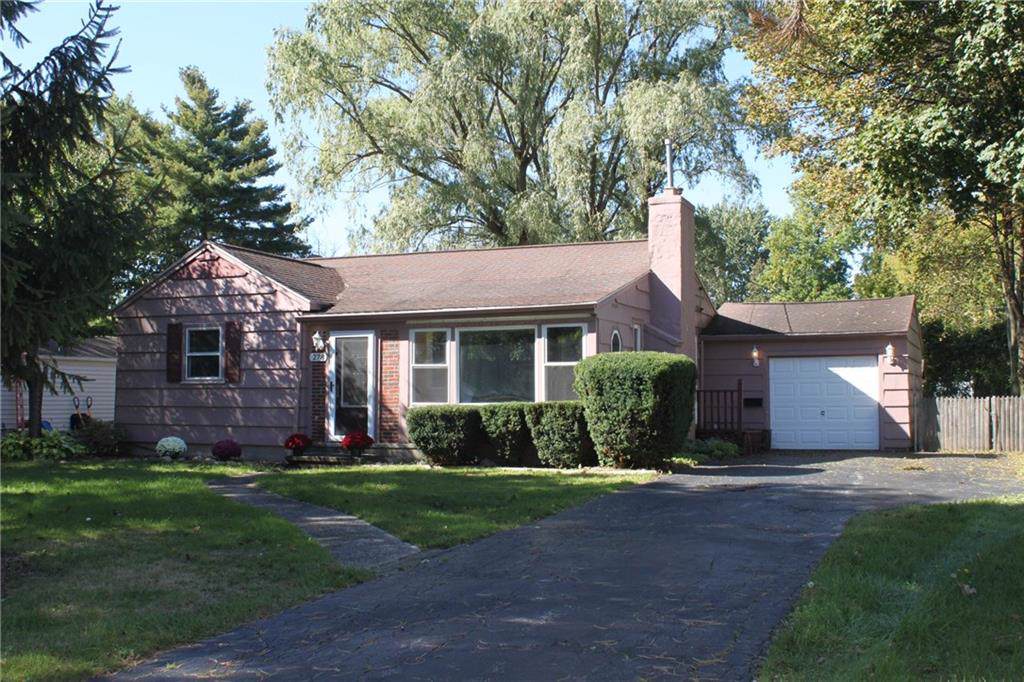 278 Hampton Boulevard - Photo 1