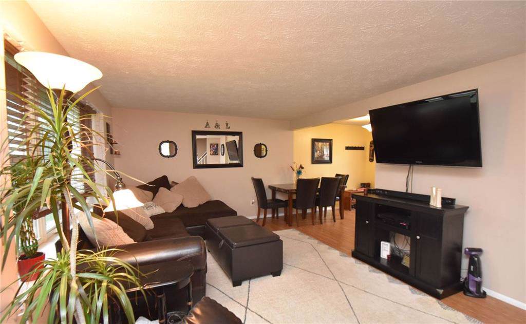 70 Springwood Drive - Photo 1
