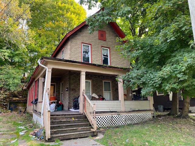 27 Barrett Avenue - Photo 1