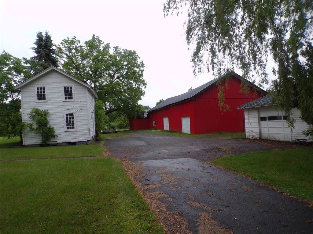 1180 Waterloo Geneva Road - Photo 1