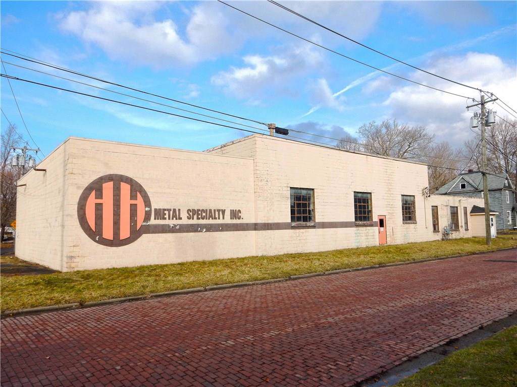 153 Hopkins Avenue - Photo 1