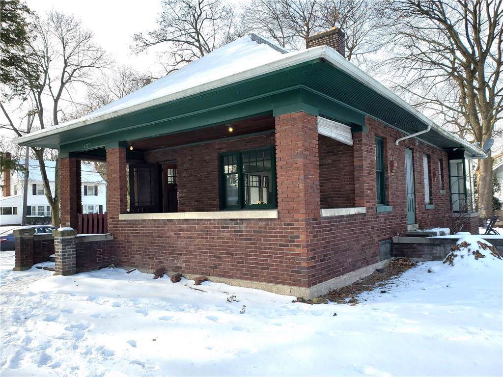 1207 Main Street - Photo 1