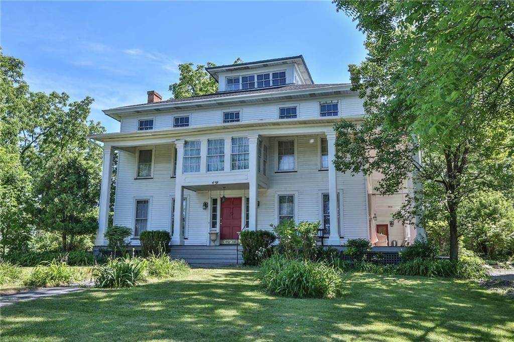 439 Main Street - Photo 1