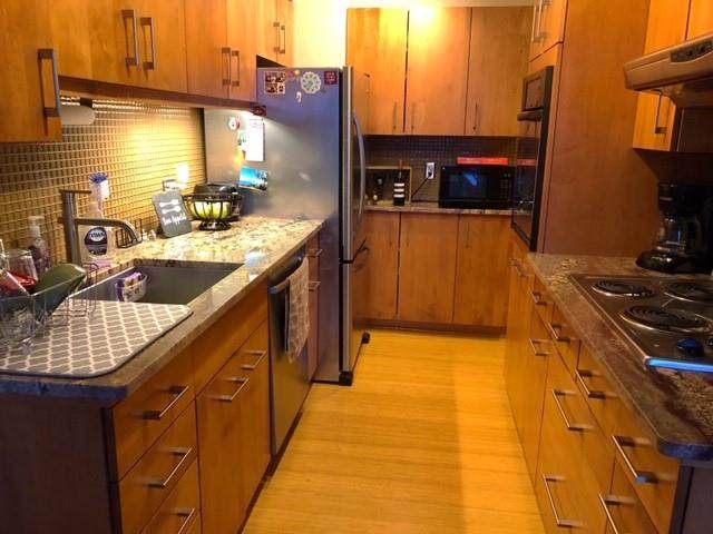 1000 East Avenue - Photo 1