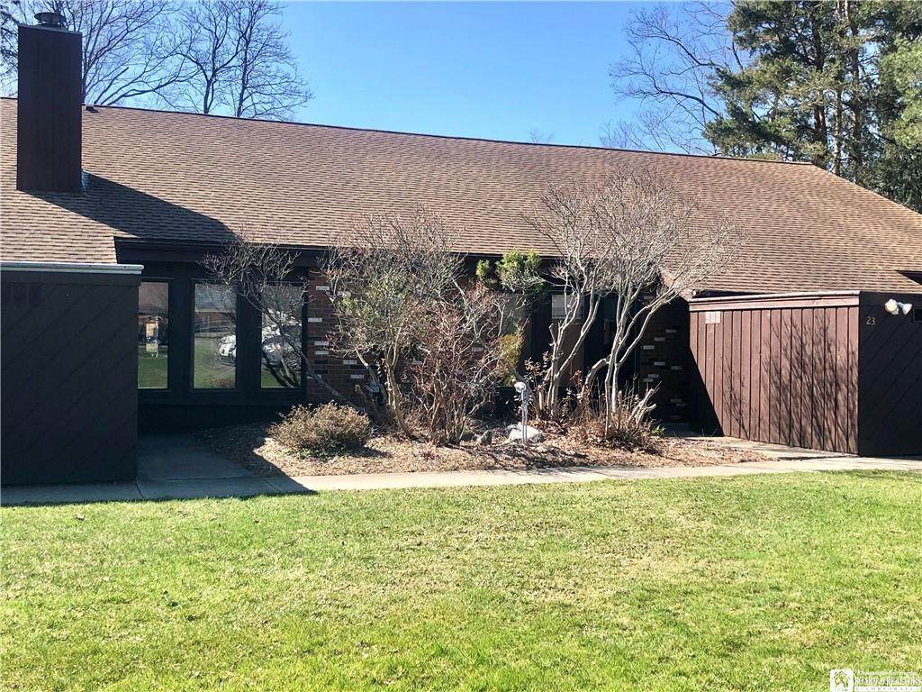 23 Susann Court - Photo 1