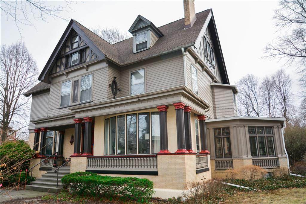 1127 East Avenue - Photo 1