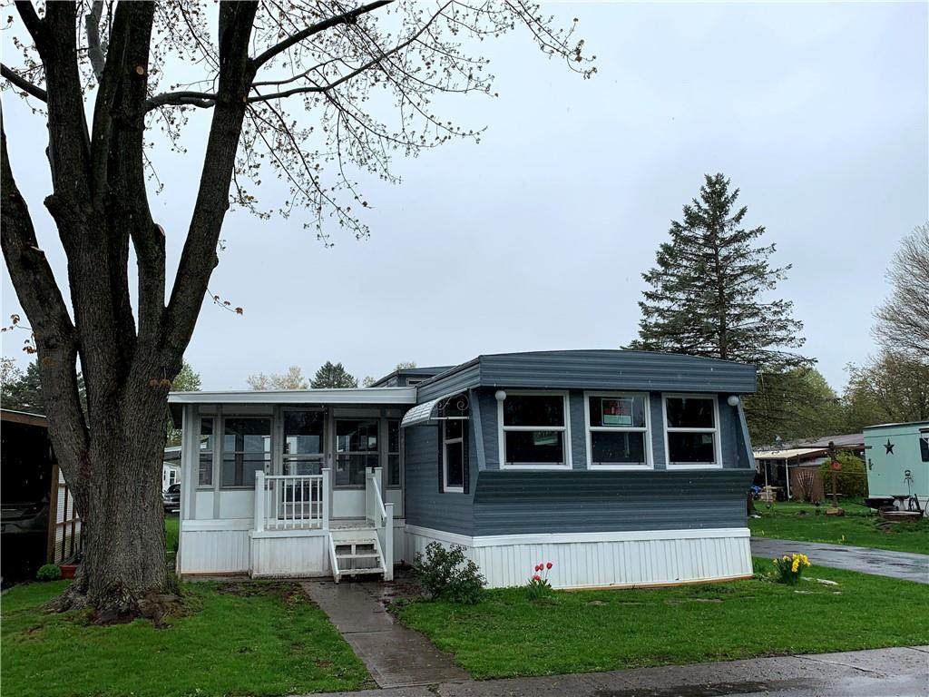 169 Champlain Way - Photo 1