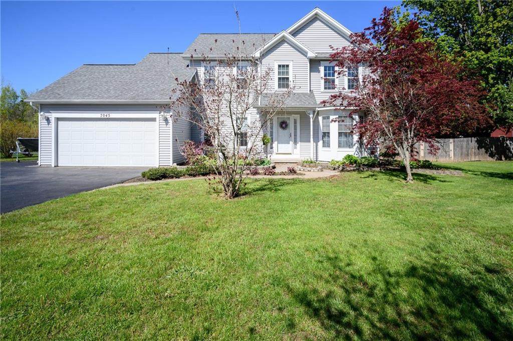 7045 Ontario Center Road - Photo 1