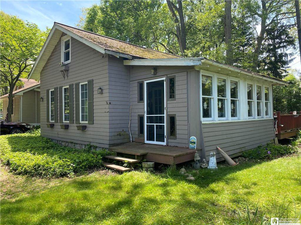 10060 Green Hills Drive - Photo 1