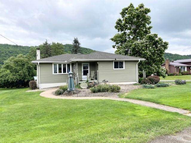 33 Gregory Avenue - Photo 1