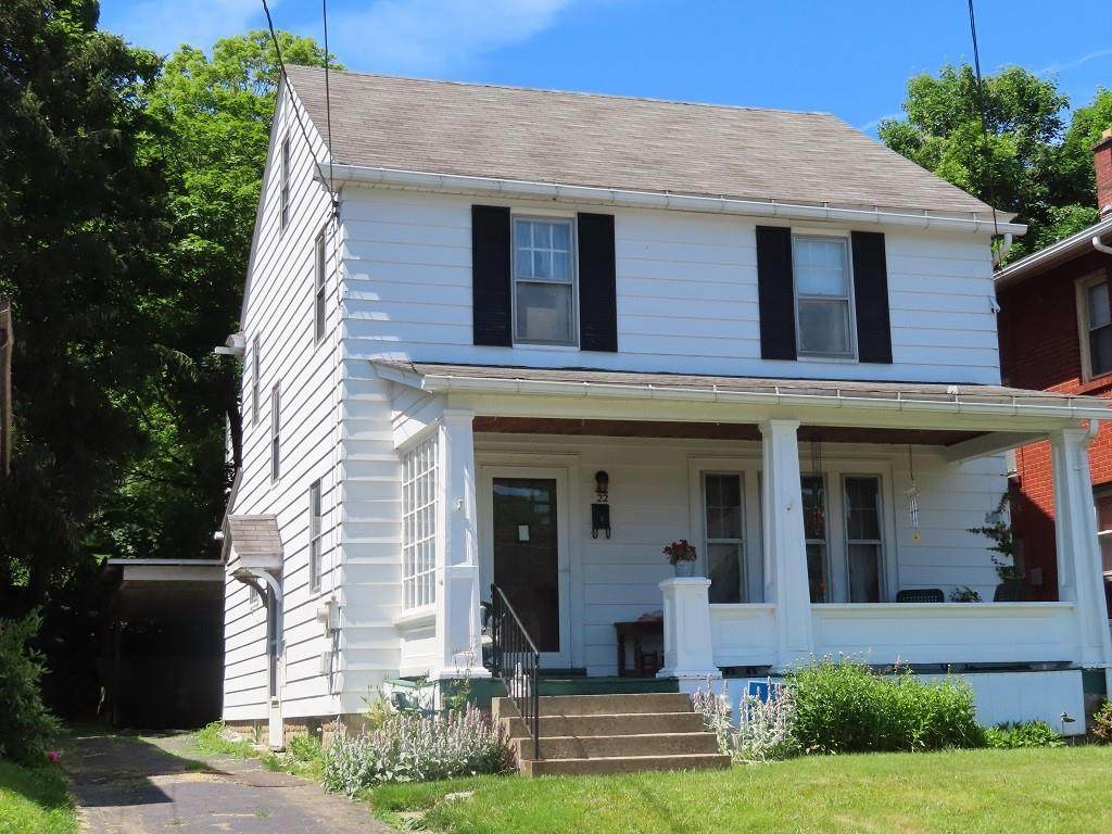 22 Lawrence Avenue - Photo 1