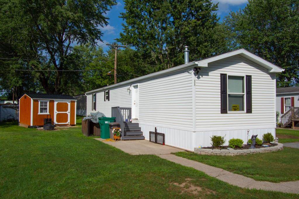 33 Susan Drive - Photo 1