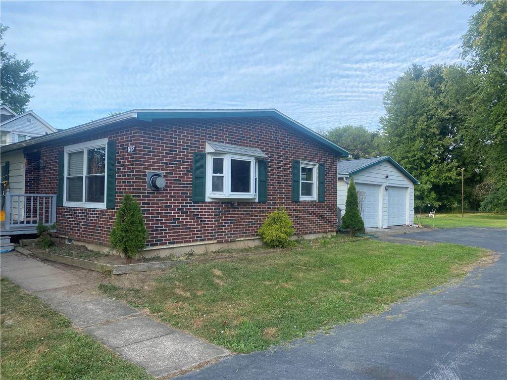 1767 Oak Orchard Road - Photo 1