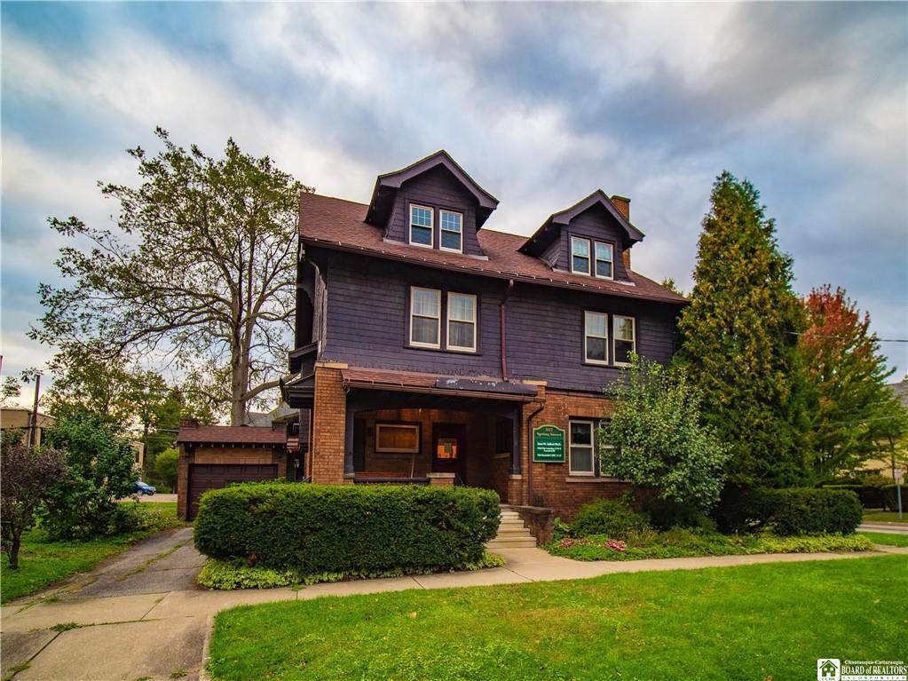 517 Spring Street - Photo 1