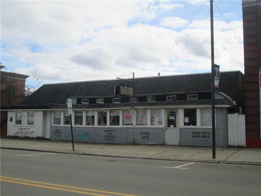 423 Main Street - Photo 1