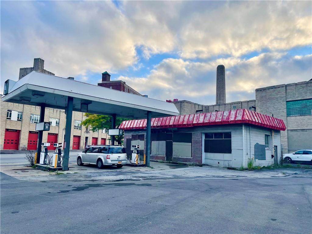 430 Andrews Street - Photo 1