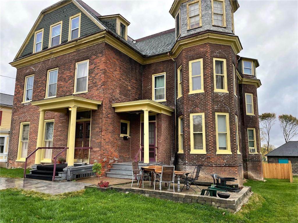 17 Genesee Park Place - Photo 1