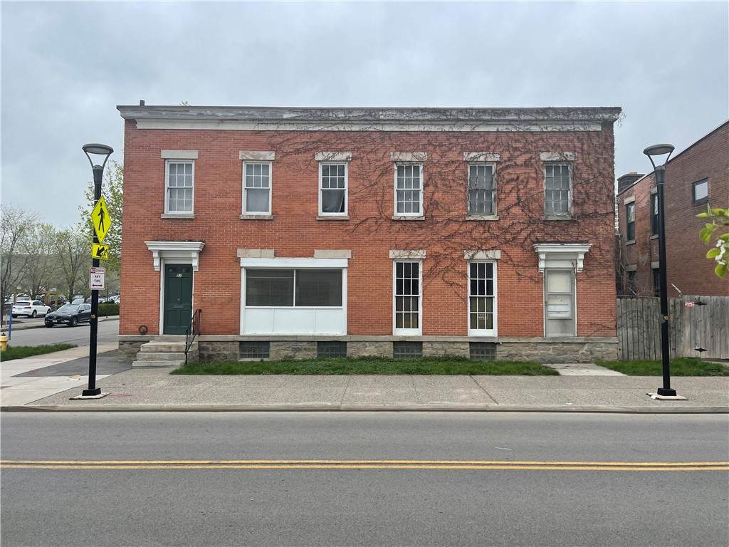 51 Charlotte Street - Photo 1