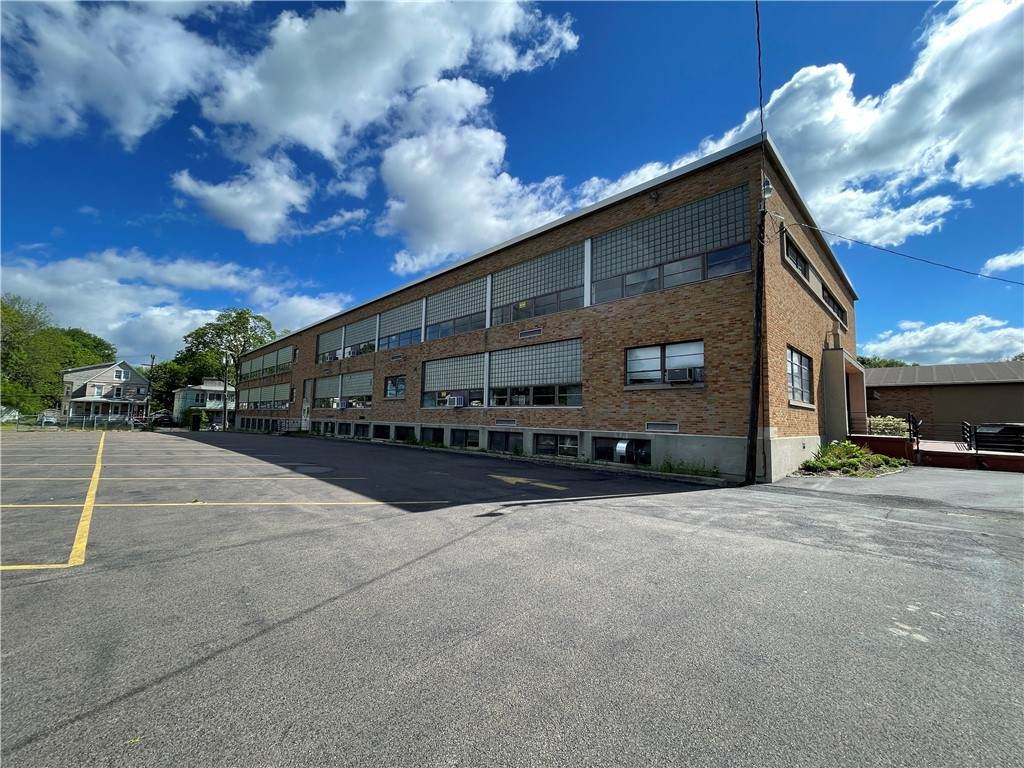 https://bt-photos.global.ssl.fastly.net/rochester/orig_boomver_1_R1408333-2.jpg