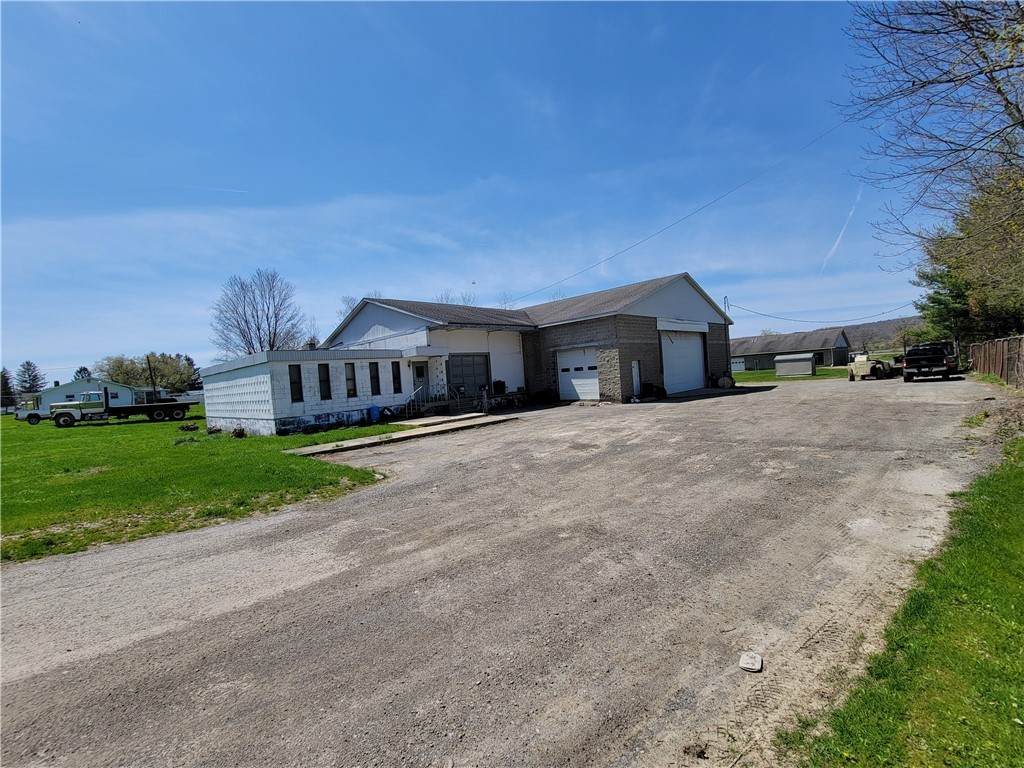 7575 Airport Road - Photo 1