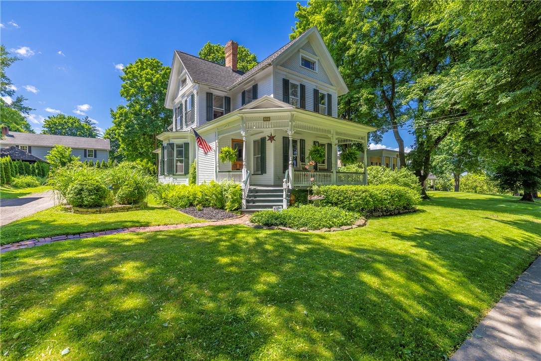 55 Monroe Avenue - Photo 1