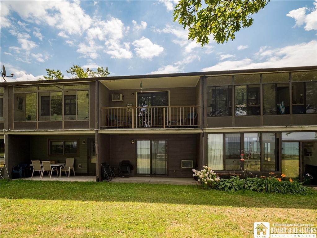 610 Edgewater Drive - Photo 1