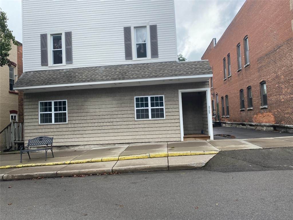 3105 Main Street - Photo 1