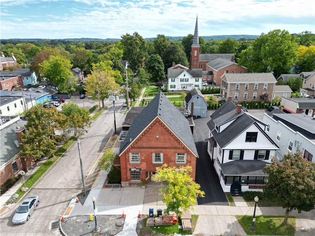 https://bt-photos.global.ssl.fastly.net/rochester/orig_boomver_1_R1438229-2.jpg